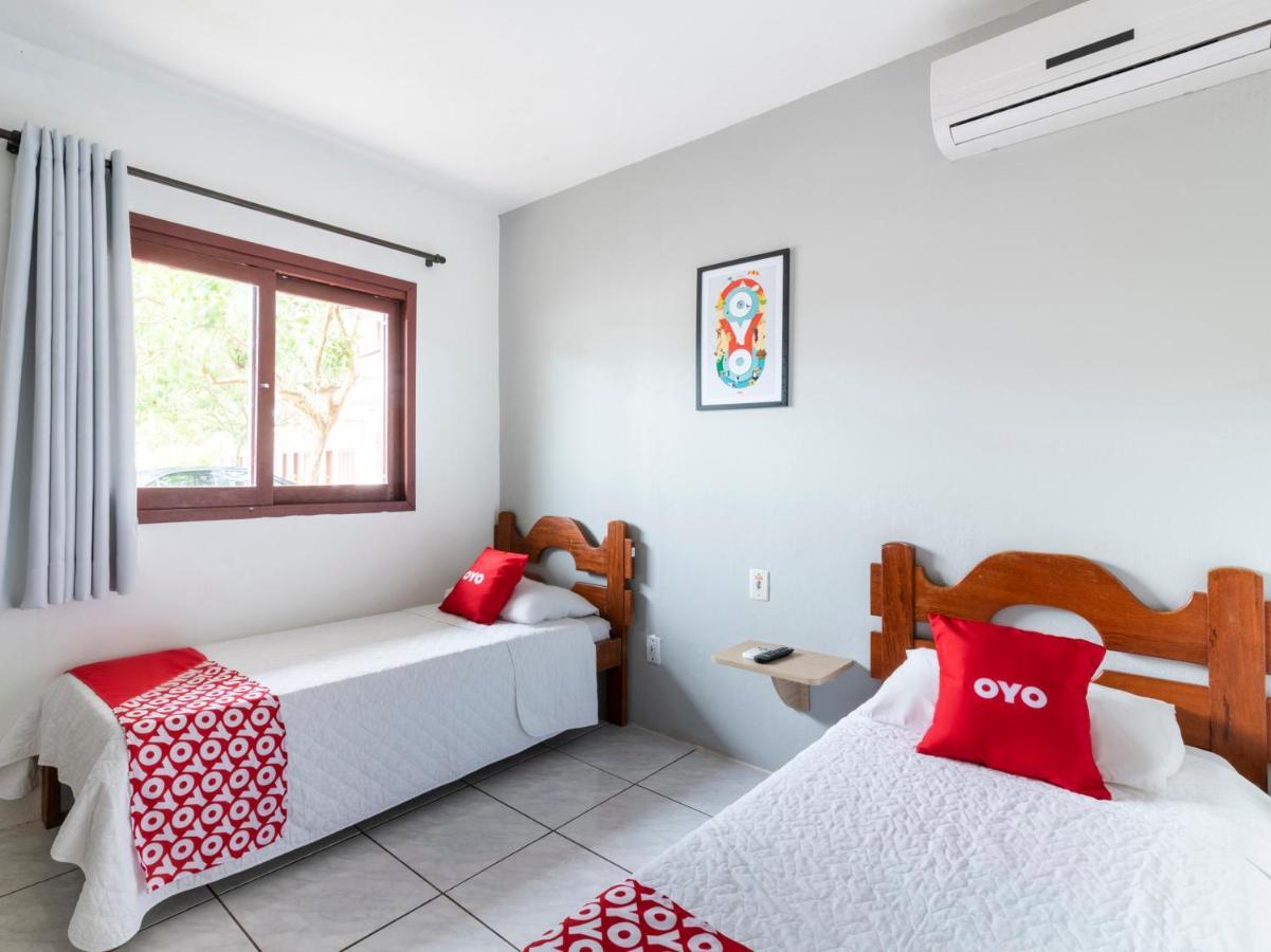 Oyo Portal Torres Hotel Passo de Torres Ngoại thất bức ảnh